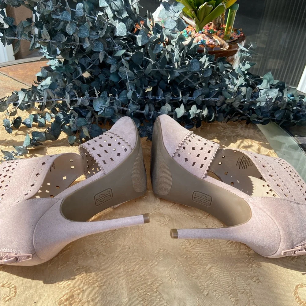 Jennifer Lopez dark blush Sweet Gum High Heels with cut outs size 10 - Picture 7 of 13
